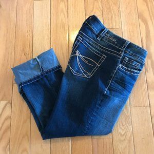 Silver Jeans Suki Capri Style W31